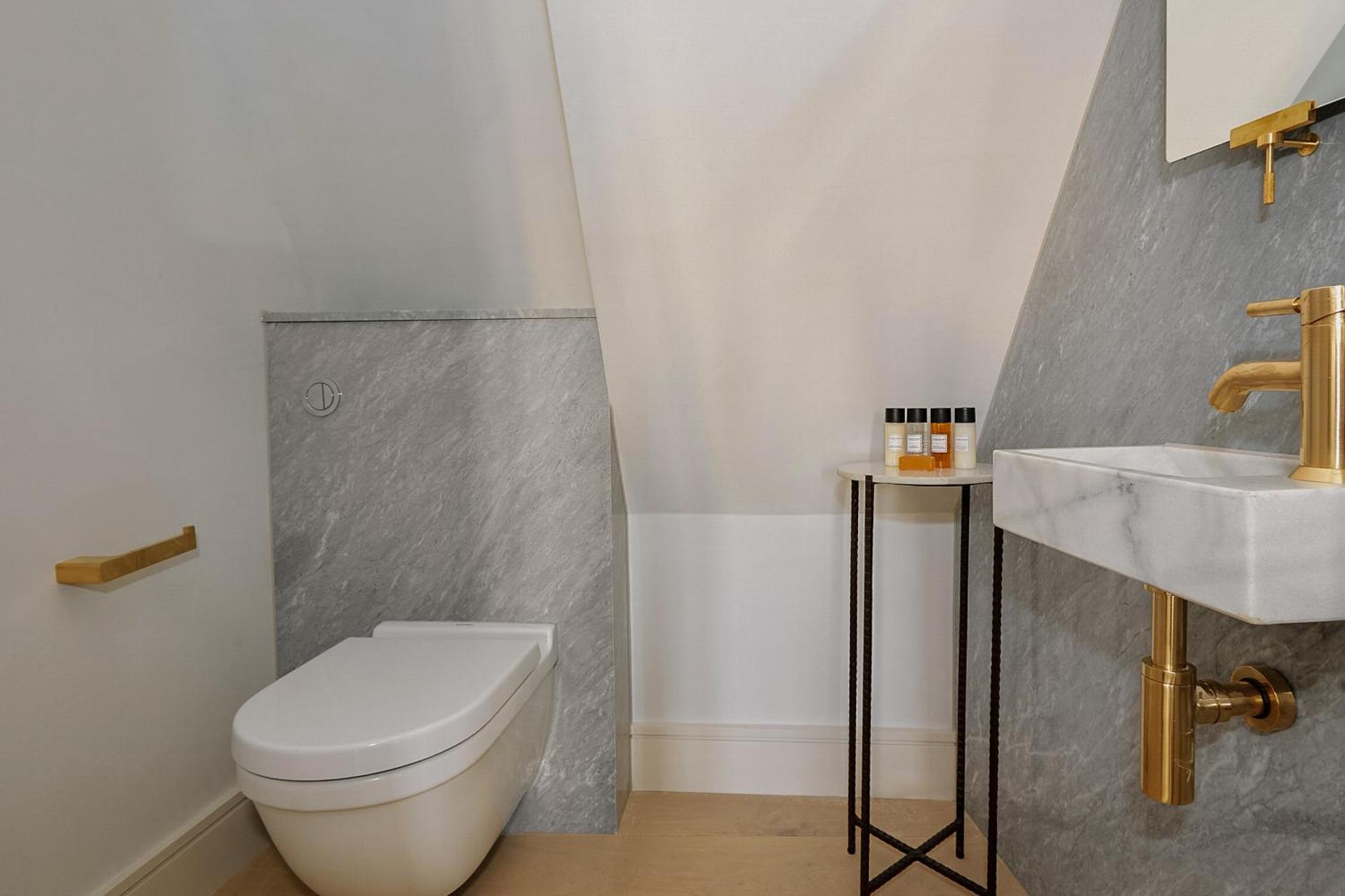 Hotel Yelo Lumiere Powered By Sonder à Cannes Chambre photo
