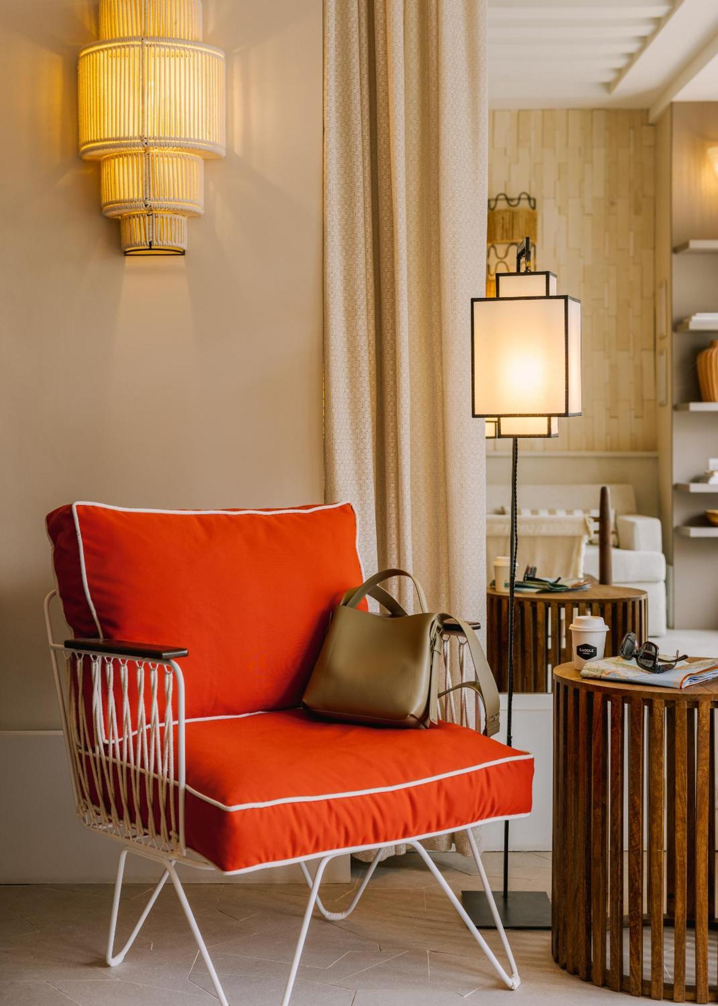 Hotel Yelo Lumiere Powered By Sonder à Cannes Extérieur photo