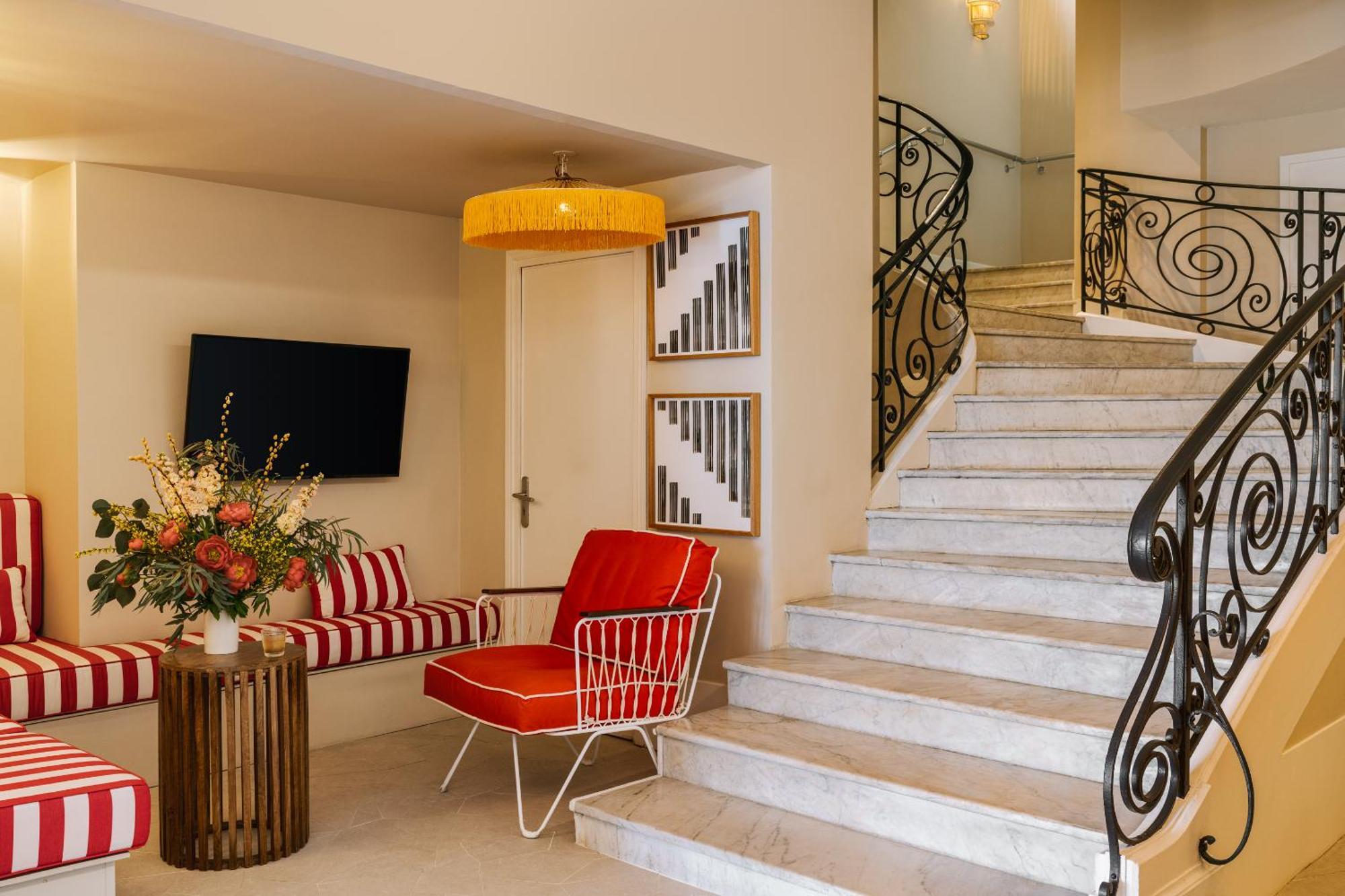 Hotel Yelo Lumiere Powered By Sonder à Cannes Extérieur photo