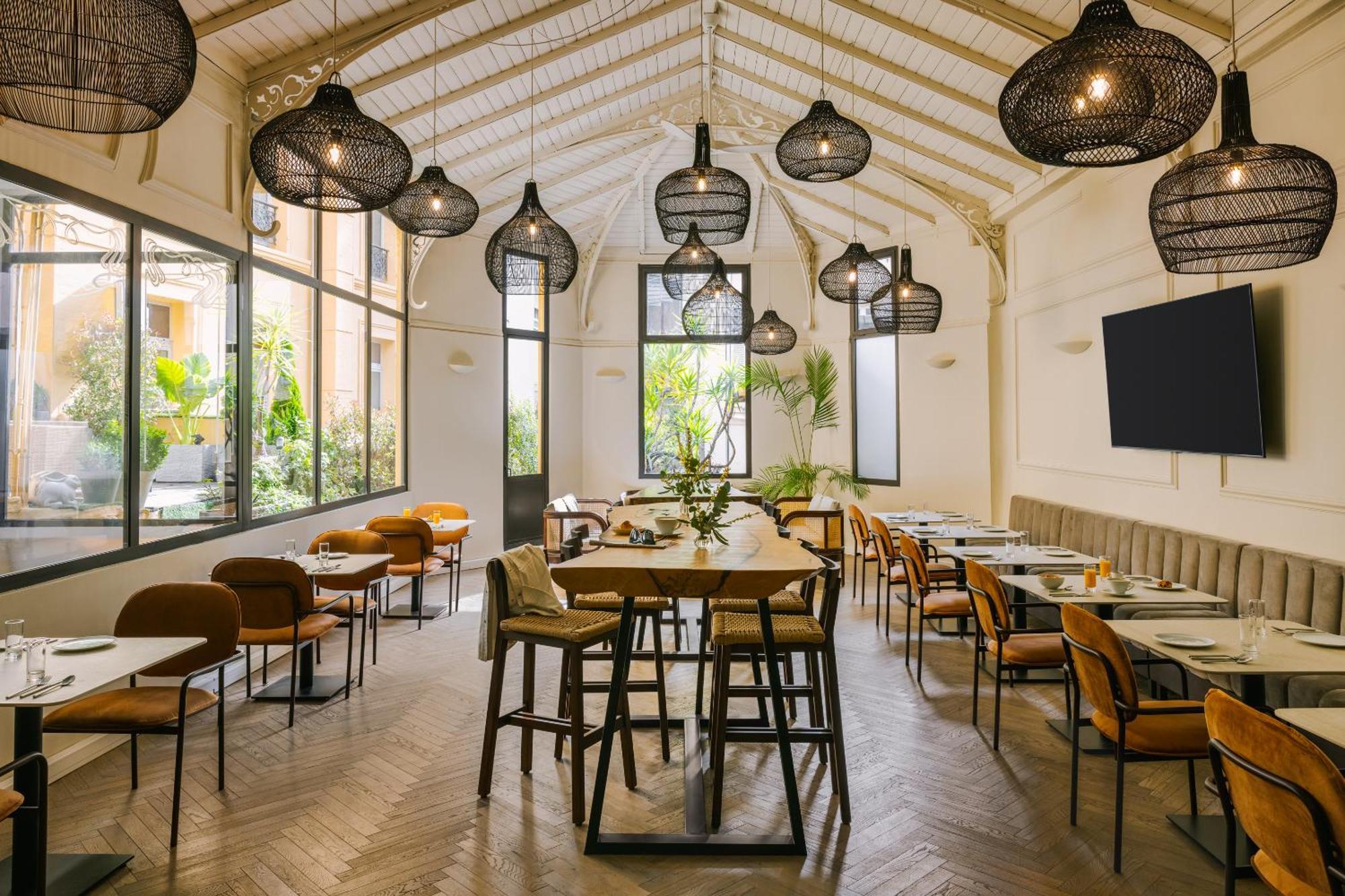 Hotel Yelo Lumiere Powered By Sonder à Cannes Extérieur photo